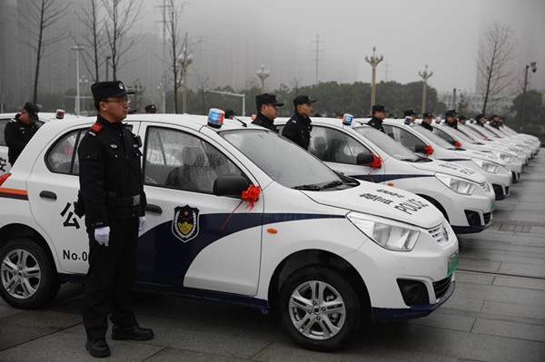 六合警方