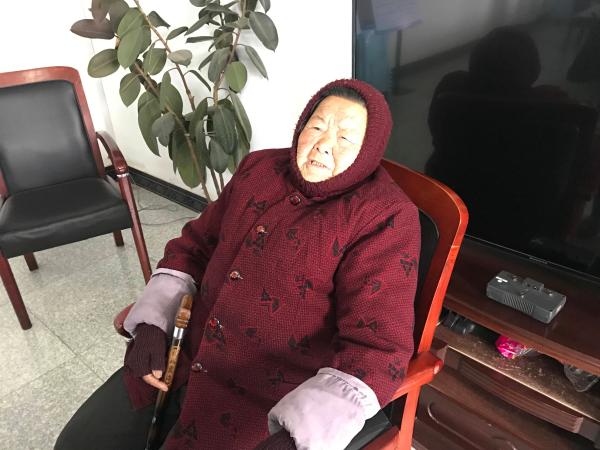 六合沟石村